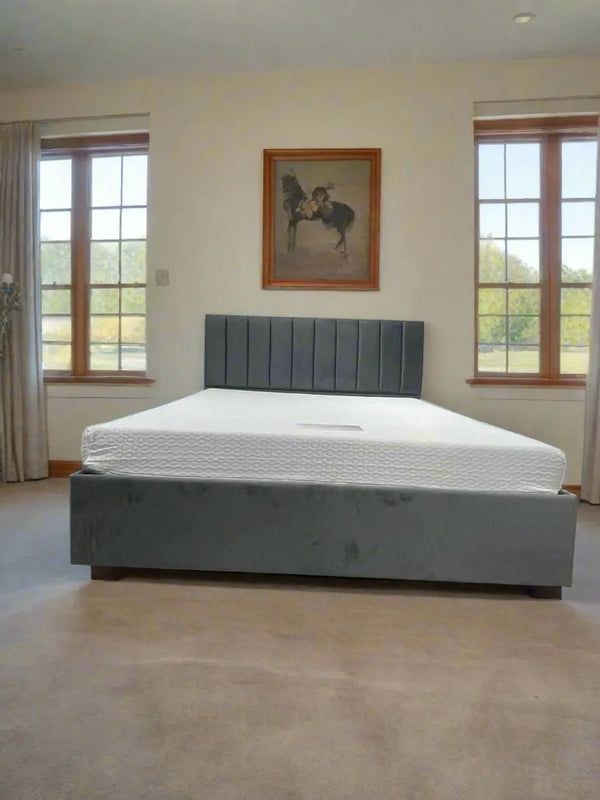 Elegant Platform Bed Frame with Headboard