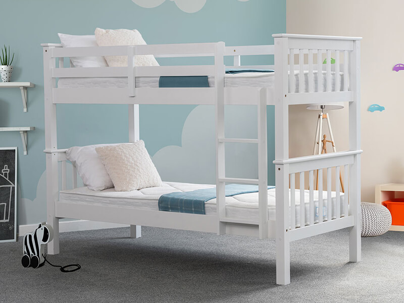 Space Saving Single Wooden Bunk Beds with Mattresses